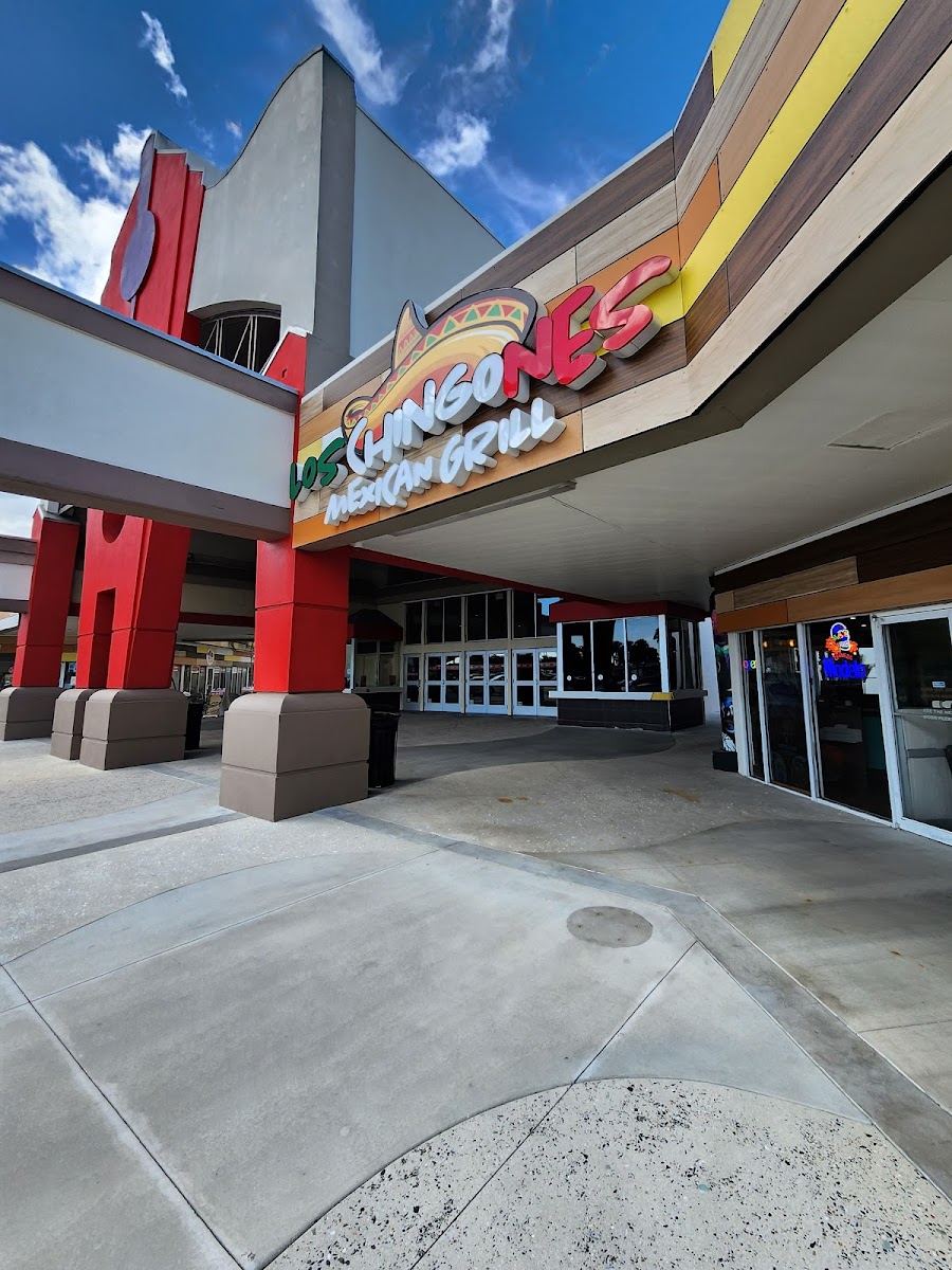 Las Americas V Central Plaza